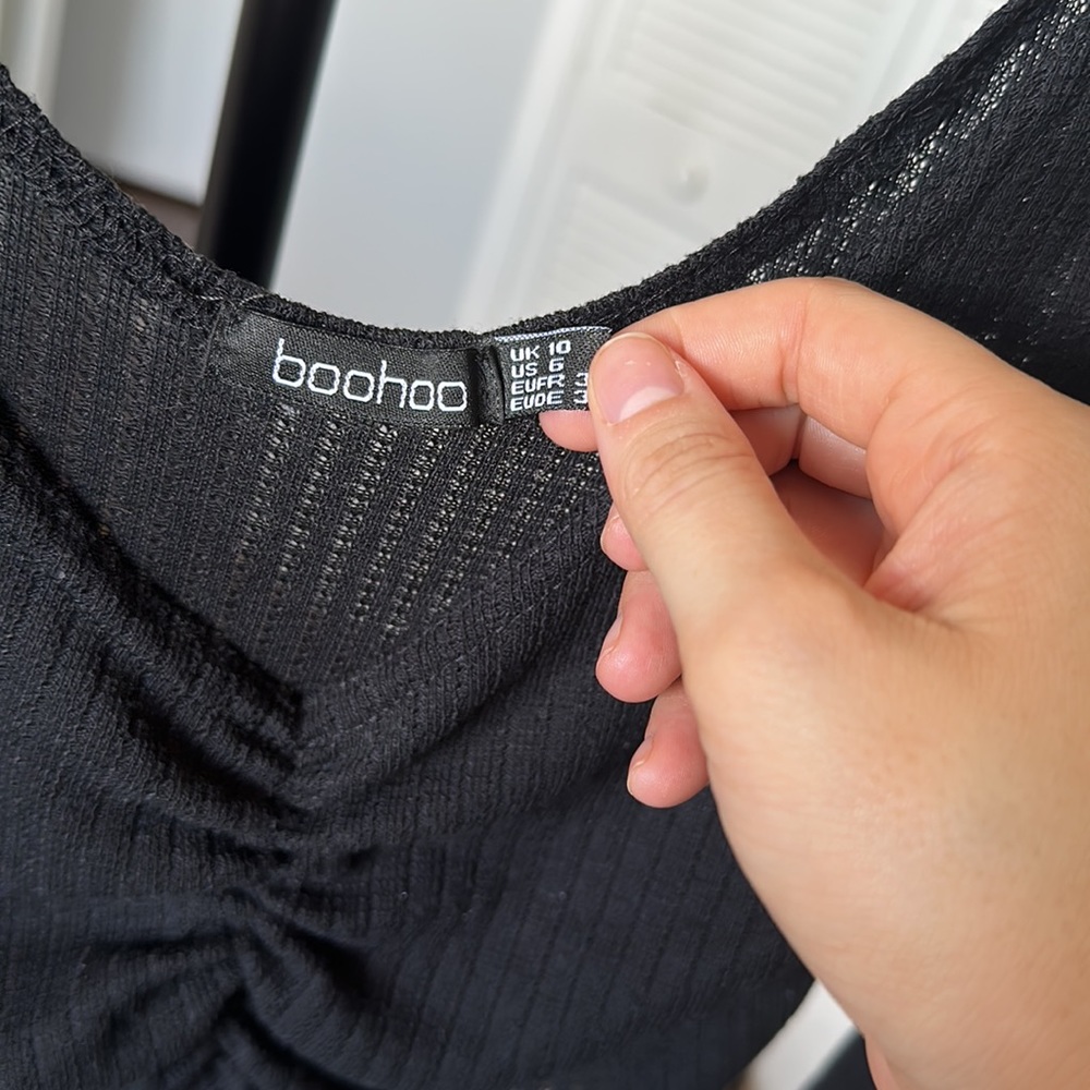 Boohoo Crop Top - Picture 2 of 8